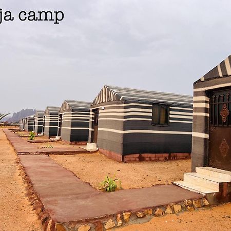 Raja Camp Hotel Wadi Rum Bagian luar foto
